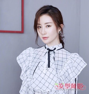 中等头发怎么样扎好看又简单 中等长发的扎发方法