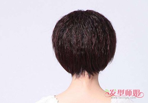 玉米须短发简直就是头发少女生的救星！ 24中年女士新款玉米须短发设计