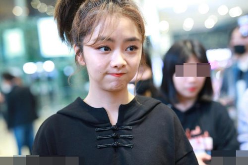 过年后进职场怎么扎辫子显气质 梳扎高辫子百搭时尚才是重点