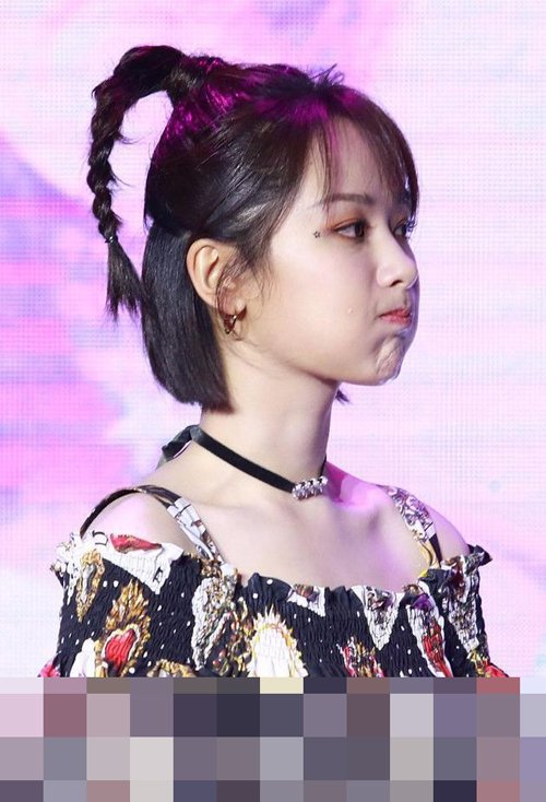 过年后进职场怎么扎辫子显气质 梳扎高辫子百搭时尚才是重点