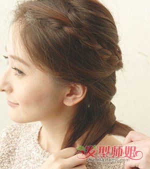 女生编简单的韩式辫子带图解 怎么编制漂亮辫子