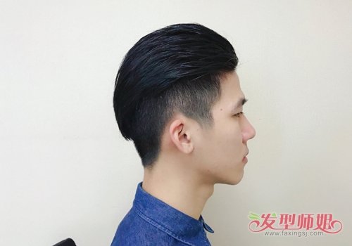 步入人生中青年阶段的男生应该来款背头发型 清爽稳重成妹子收割器